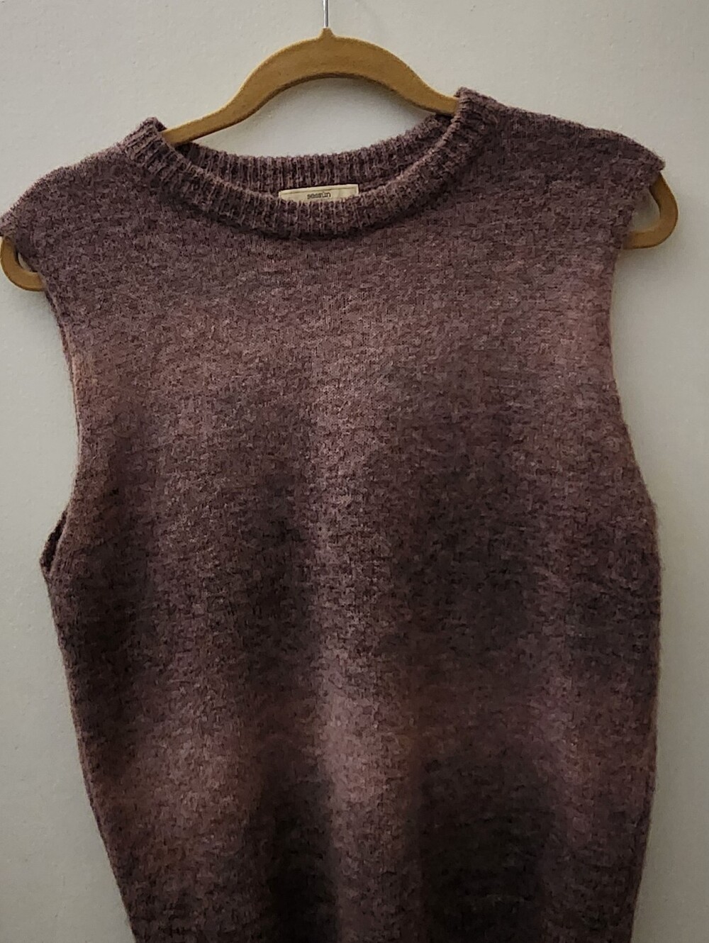 Sessun Fidler Scoop-Neck Sweater in Mauve-Brown